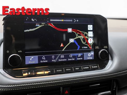 Used 2021 Nissan Rogue Platinum image 19