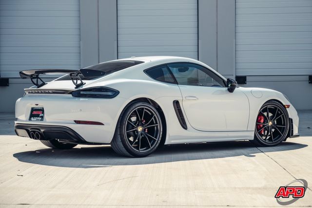 Used 2018 Porsche 718 Cayman GTS RWD image 4