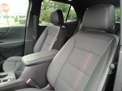 Used 2023 Chevrolet Equinox RS AWD/4WD image 11