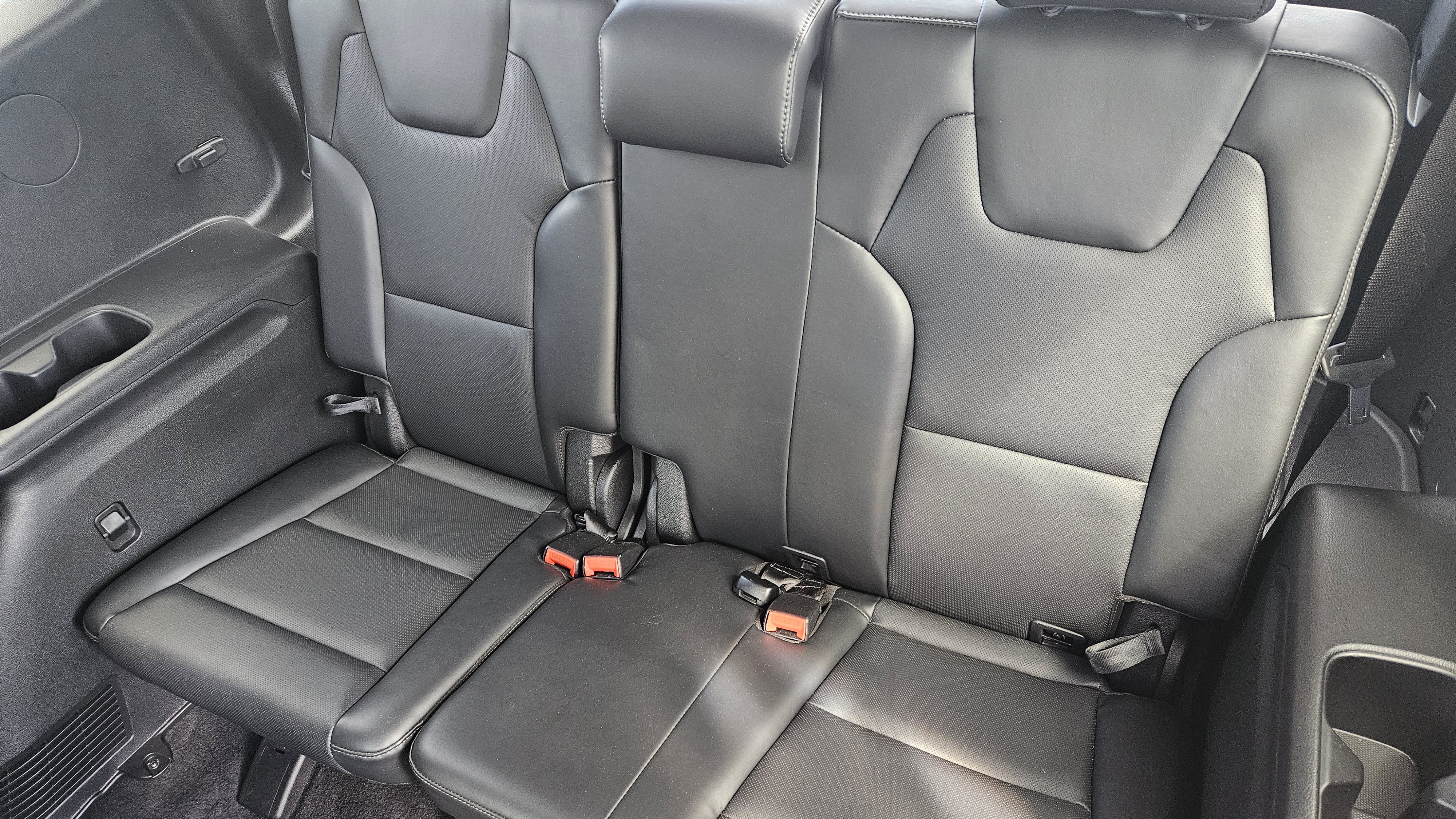 Used 2025 Kia Telluride S FWD image 15