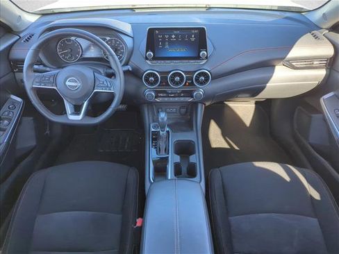 Used 2025 Nissan Sentra SR image 17