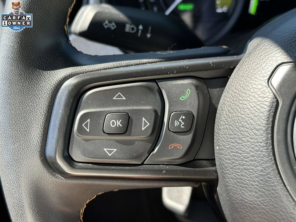 Used 2024 Jeep Wrangler Unlimited w/ Convenience Group AWD/4WD image 19