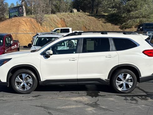 Used 2024 Subaru Ascent Premium w/ Convenience Package image 7