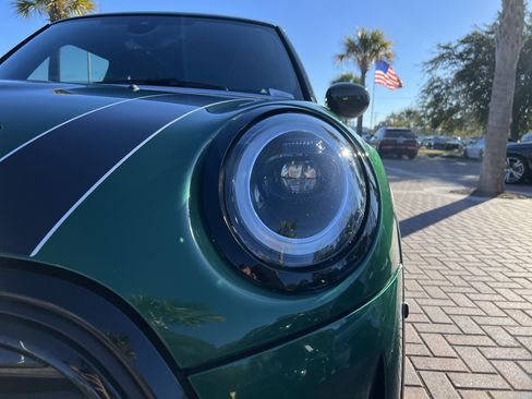 Certified 2023 MINI Cooper SE image 6