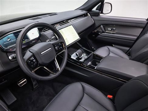 New 2026 Land Rover Range Rover Sport Dynamic SE image 17