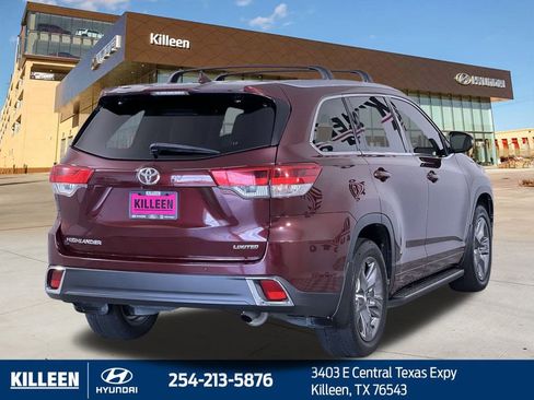 Used 2018 Toyota Highlander Limited Platinum image 7