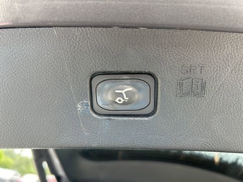 Used 2022 Ford Edge Titanium image 45