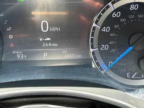 Used 2023 Toyota Highlander LE FWD image 35