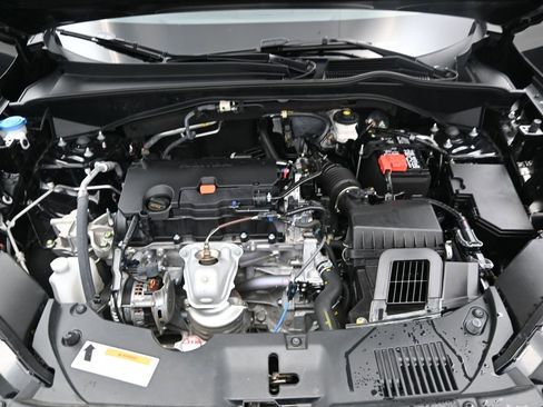 Used 2025 Honda HR-V LX image 11