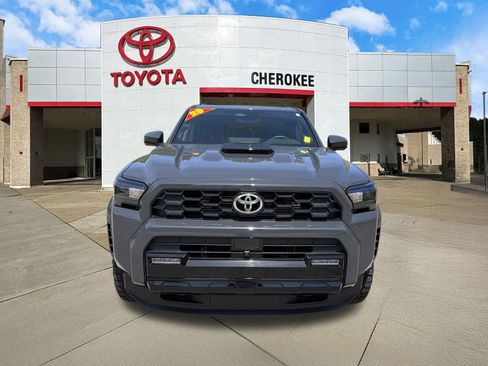 Used 2025 Toyota 4Runner Limited RWD image 2