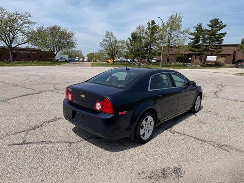 Used 2011 Chevrolet Malibu LS FWD image 4