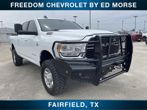 Used 2021 RAM 2500 Big Horn AWD/4WD image 1