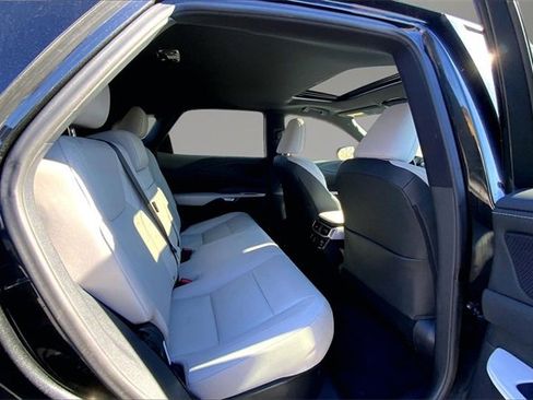 Used 2024 Lexus RX 350 Premium image 20