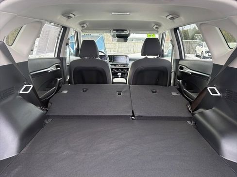 Certified 2025 Kia Seltos LX image 12