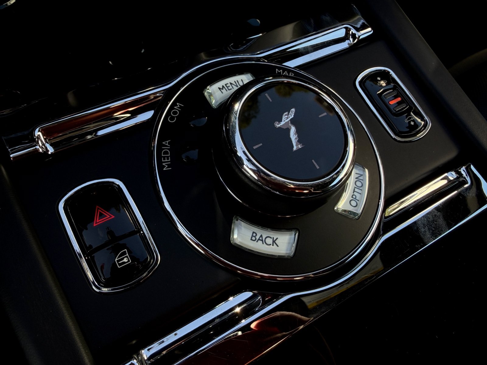 Used 2018 Rolls-Royce Wraith RWD image 17