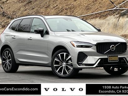 New 2025 Volvo XC60 B5 Plus w/ Climate Package