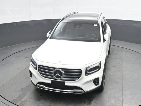 Used 2025 Mercedes-Benz GLB 250 4MATIC image 36