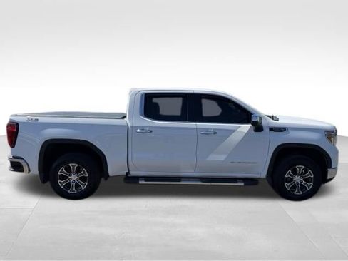 Used 2019 GMC Sierra 1500 SLT w/ X31 Off-Road Package AWD/4WD image 8