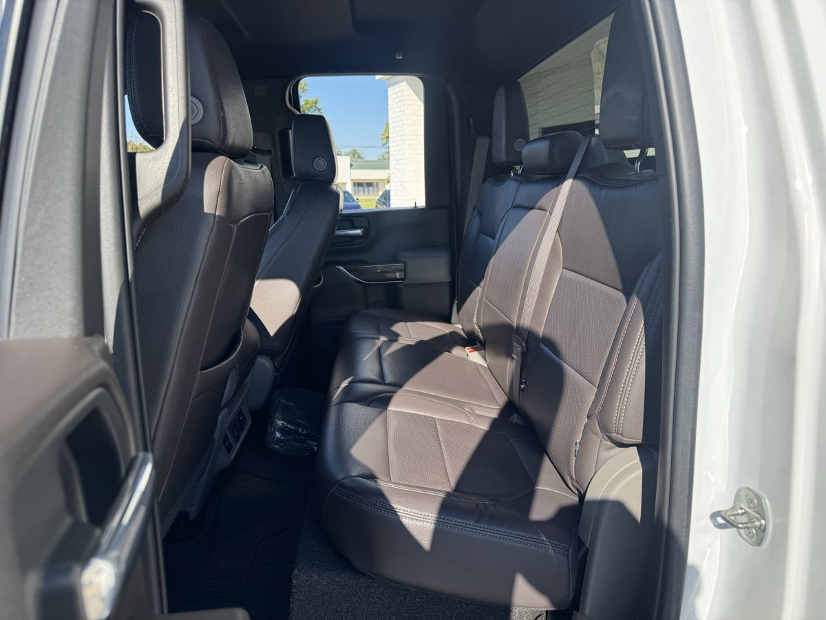 Used 2022 GMC Sierra 2500 SLE w/ SLE Value Package; AWD/4WD image 11
