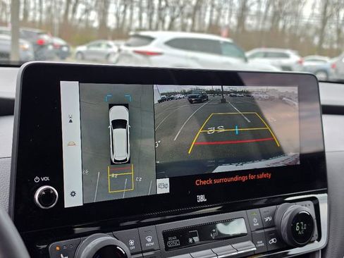 Used 2024 Toyota Grand Highlander Platinum AWD/4WD image 32