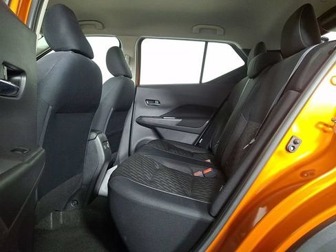 Used 2022 Nissan Kicks SV FWD image 13