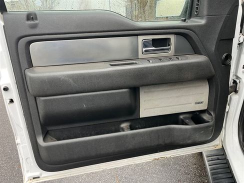 Used 2014 Ford F150 FX4 w/ Equipment Group 402A Luxury image 8