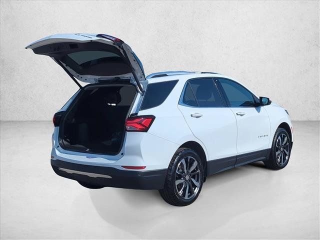 Used 2024 Chevrolet Equinox Premier AWD/4WD image 5