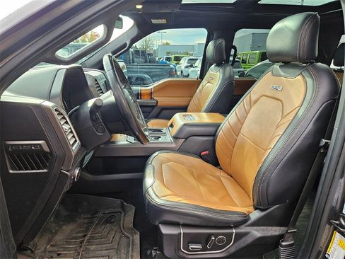 Used 2017 Ford F150 Limited w/ Trailer Tow Package image 12