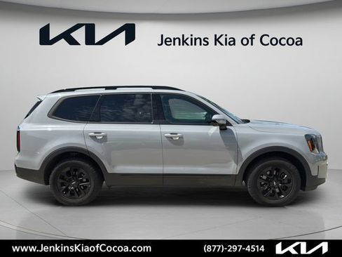 Used 2024 Kia Telluride SX X-Pro AWD/4WD image 3