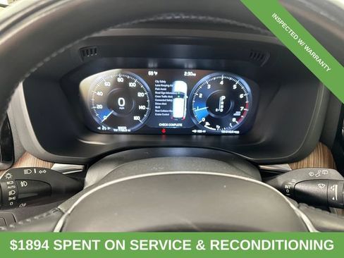 Used 2021 Volvo XC60 T5 Momentum w/ Climate Package AWD/4WD image 26