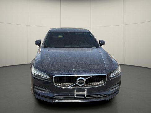 Used 2017 Volvo S90 T5 Momentum w/ Convenience Package FWD image 2