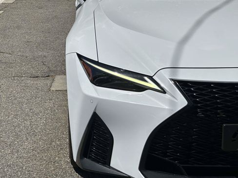 Used 2022 Lexus IS 350 F Sport AWD/4WD image 9