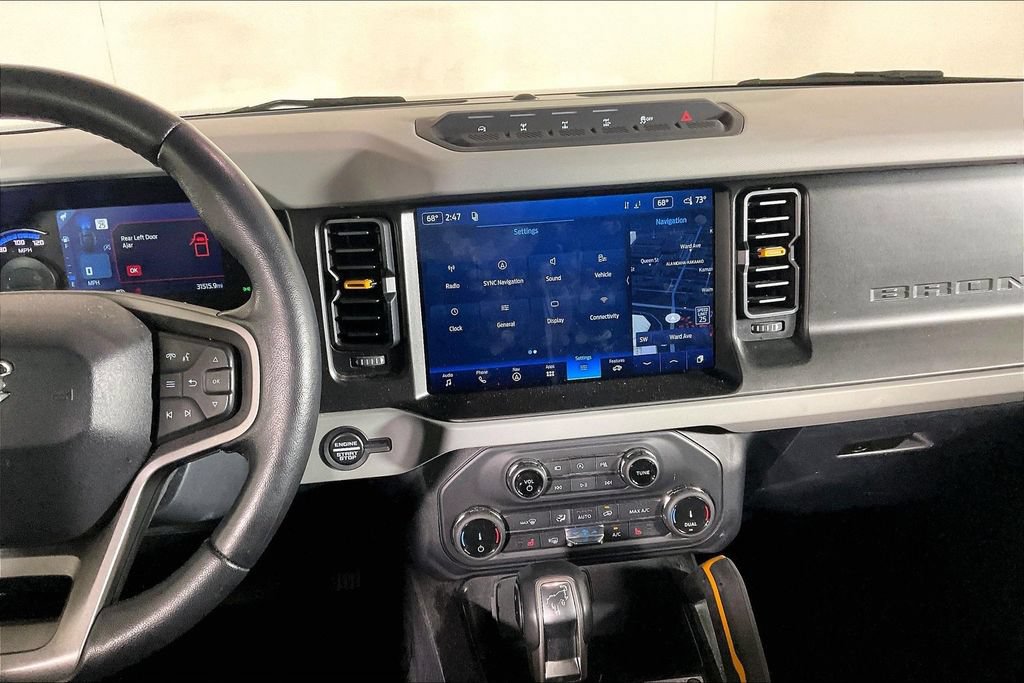 Used 2022 Ford Bronco Badlands AWD/4WD image 5