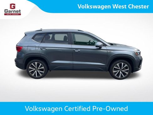 Used 2024 Volkswagen Taos SE FWD image 7