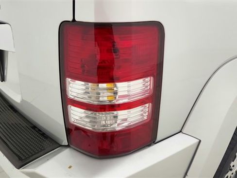 Used 2011 Jeep Liberty 70th Anniversary image 11