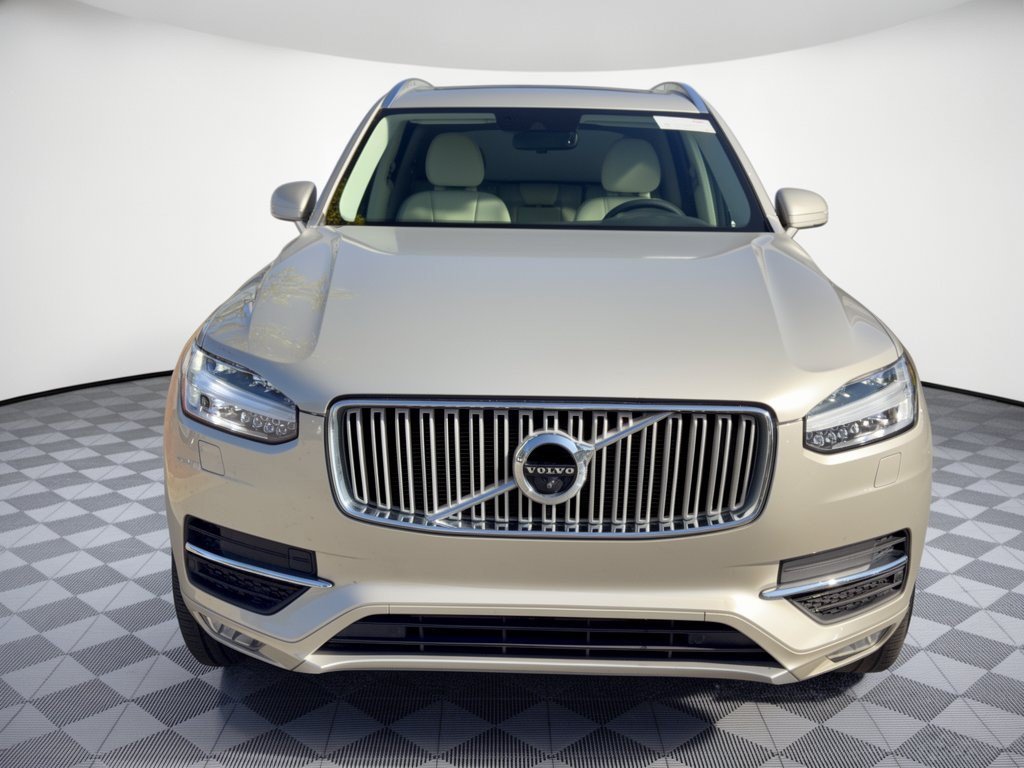 Used 2016 Volvo XC90 T6 Inscription w/ Vision Package AWD/4WD image 6