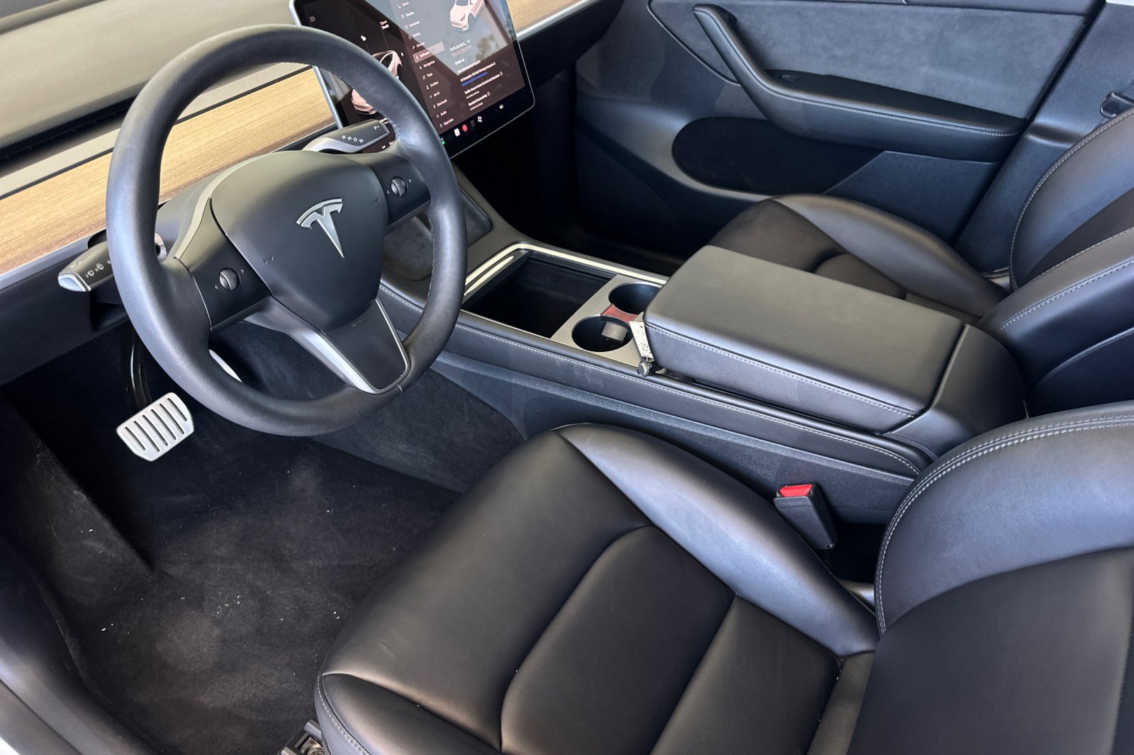 Used 2023 Tesla Model Y Performance AWD/4WD image 10