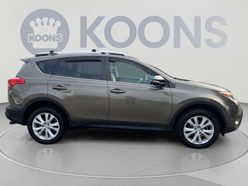 Used 2015 Toyota RAV4 Limited AWD/4WD image 8