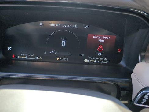 Used 2023 Lincoln Nautilus Reserve image 20