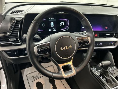 Certified 2023 Kia Sportage EX image 4