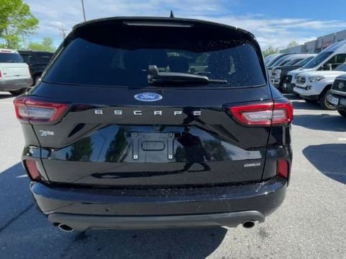 Used 2023 Ford Escape ST-Line Select w/ Tech Pack #2 AWD/4WD image 3