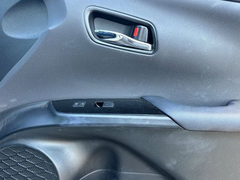 Used 2022 Toyota Prius Prime Limited image 21