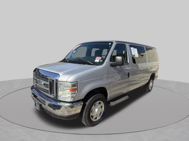 Used 2013 Ford E-350 and Econoline 350 XLT RWD image 9
