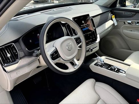 New 2026 Volvo XC90 B6 Ultra w/ Protection Package Premier image 19