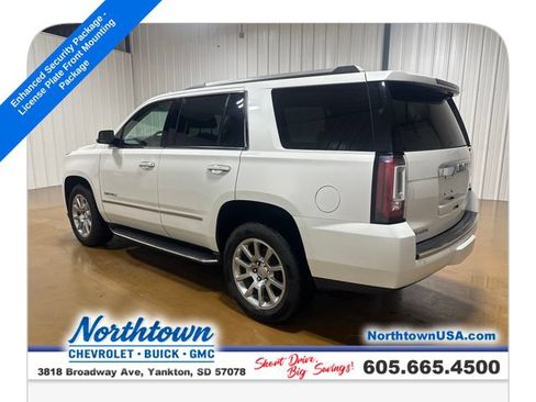 Used 2017 GMC Yukon Denali w/ Open Road Package AWD/4WD image 3