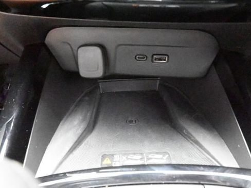 Used 2025 Chevrolet Trax ACTIV w/ Sunroof Package FWD image 39