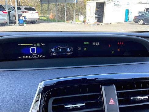 Certified 2022 Toyota Prius Prime LE image 25
