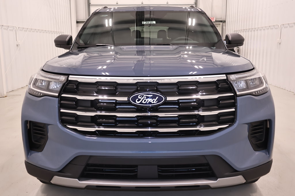 New 2027 Ford Explorer Active AWD/4WD image 4