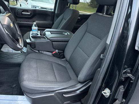 Used 2021 Chevrolet Silverado 1500 Custom w/ LPO, Dark Essentials Package AWD/4WD image 5