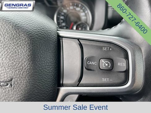 Used 2022 RAM 1500 Laramie AWD/4WD image 44